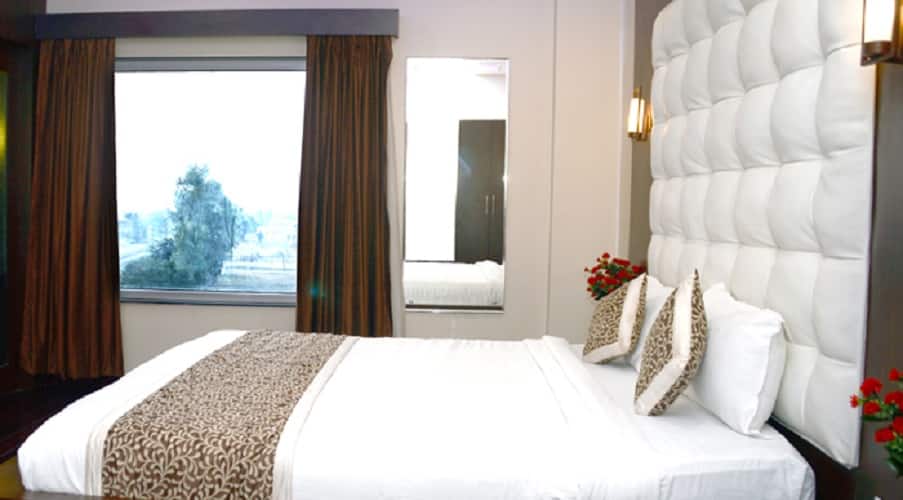 Hotel The Karan, Chhindwara 4